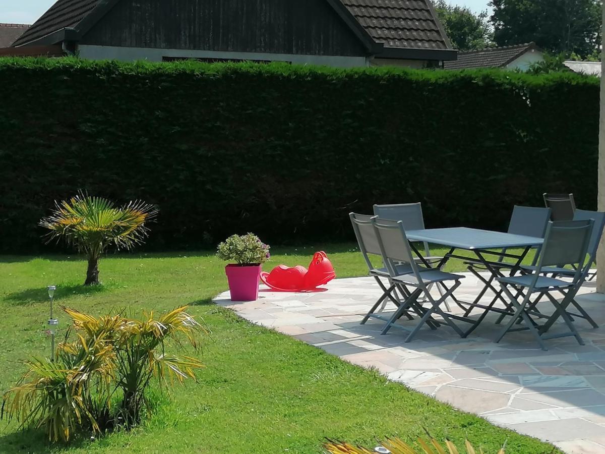 L'effet Maison Renovee Lumineuse Confort Belle Terrasse Grand Jardin Clos Sans Vis A Vis Parking Jeux Pour Enfants 5 Mn A Pied De La D'asnelles Et Centre Bourg - Proche Bayeux Au Coeur Des Plages Du Debarquement Vakantiehuis
