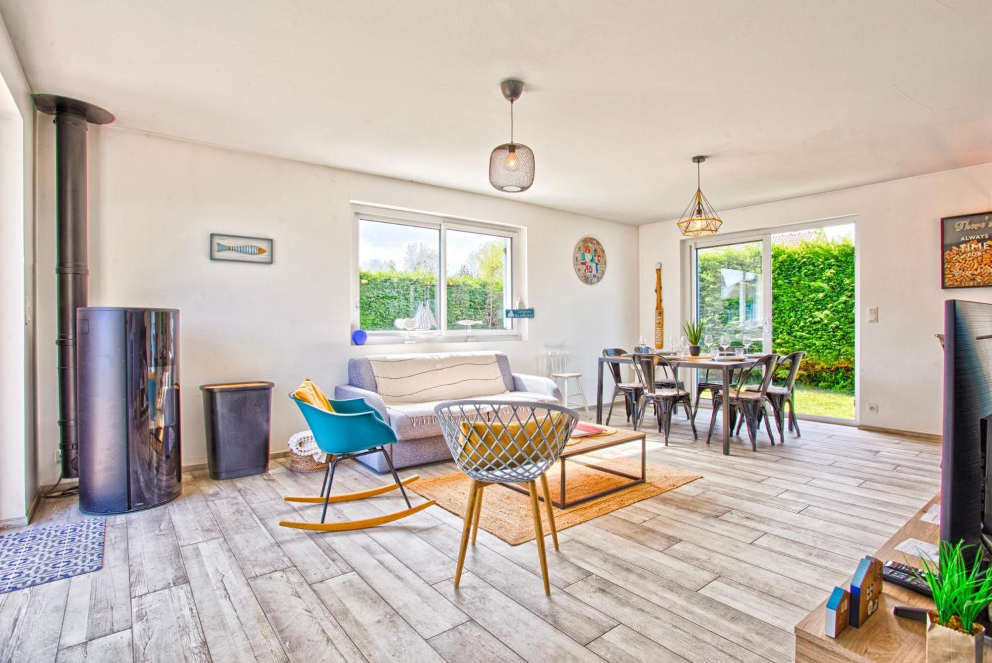 Vakantiehuis L'effet Maison Renovee Lumineuse Confort Belle Terrasse Grand Jardin Clos Sans Vis A Vis Parking Jeux Pour Enfants 5 Mn A Pied De La D'asnelles Et Centre Bourg - Proche Bayeux Au Coeur Des Plages Du Debarquement *