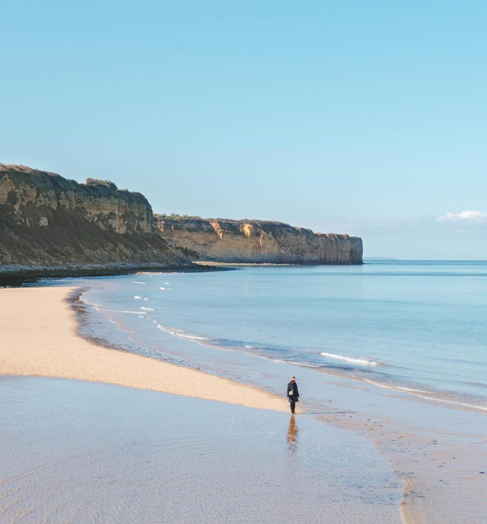 Holiday home Maison Grand Jardin: Beachside Retreat Near Bayeux Asnelles