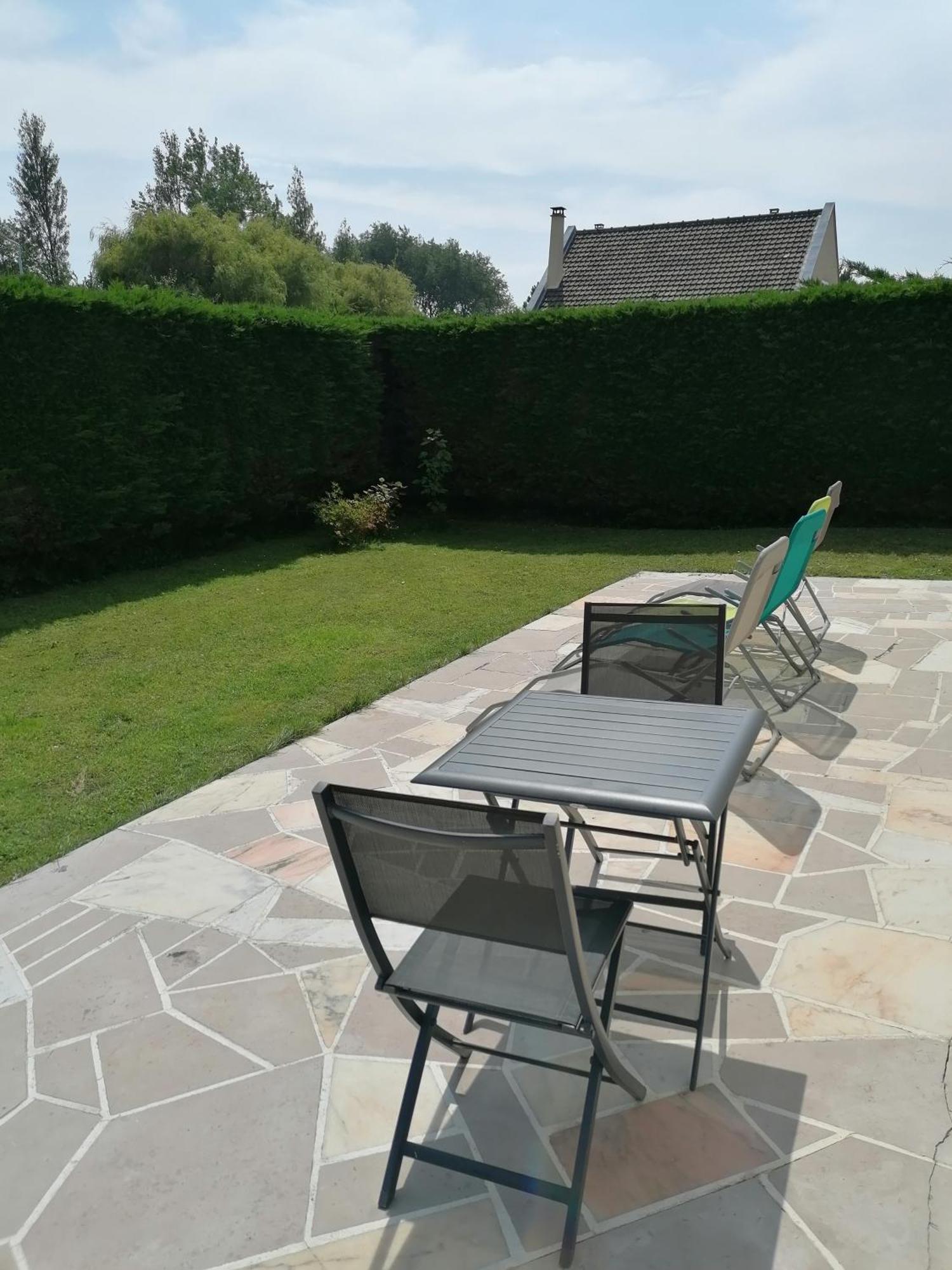 Maison Grand Jardin: Beachside Retreat Near Bayeux Asnelles